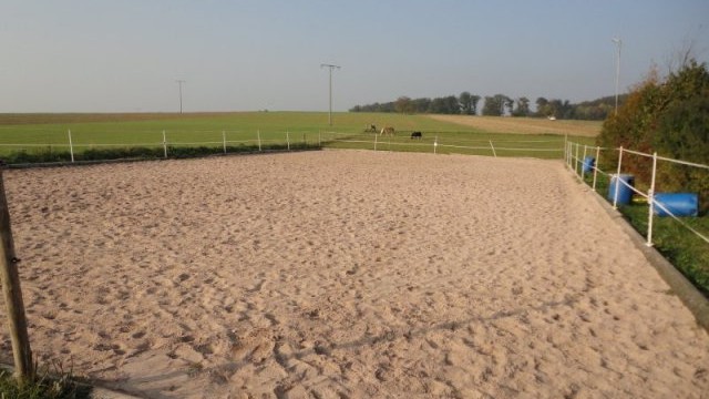 Manege - Outdoor Riding Arena