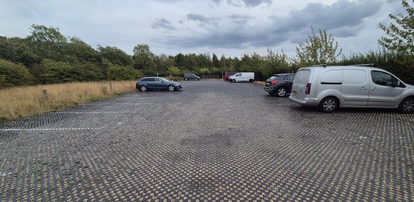 PERFO free draining sustainable gravel car park